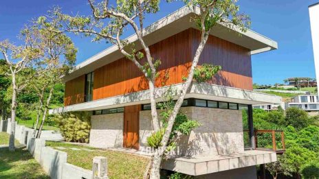 Casa alto padrão – na Praia do Vigia em Garopaba SC — Casa Alto Padrao A Venda Vista Mar Vigia Garopaba E1771593013486